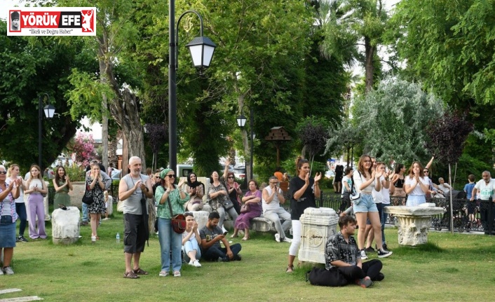 Türkiye’nin ilk "Tematik Sokak Festivali" 7’den 70’e ilgi odağı oldu
