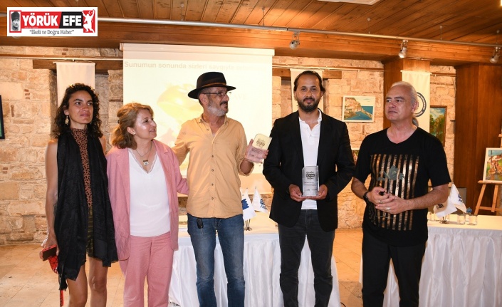 Ünlü Mikolog Jilber Barutçiyan Kuşadası Sokak Festivali’ne konuk oldu