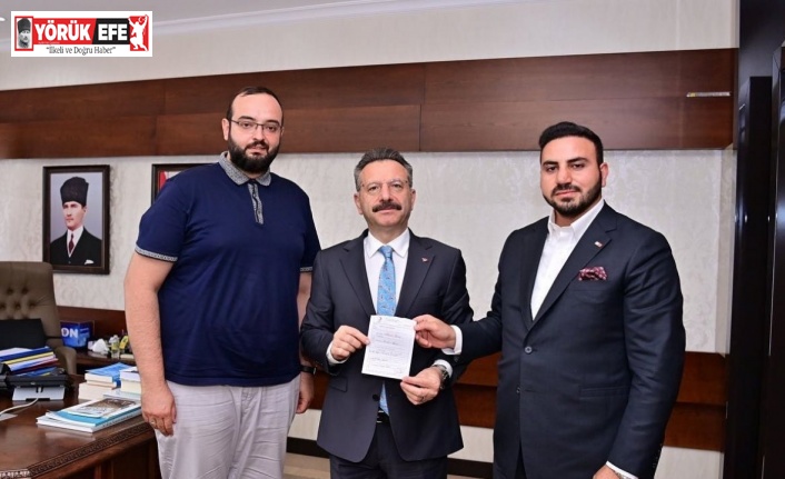 Vali Aksoy’dan Kızılay’a kurban bağışı