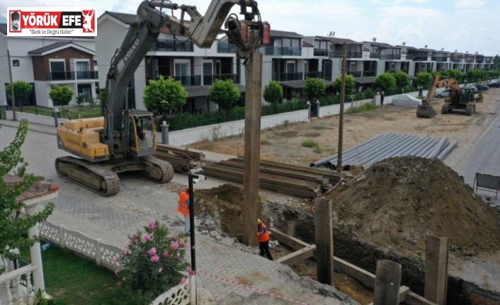ASKİ Davutlar’da çalışmalarını sürdürüyor