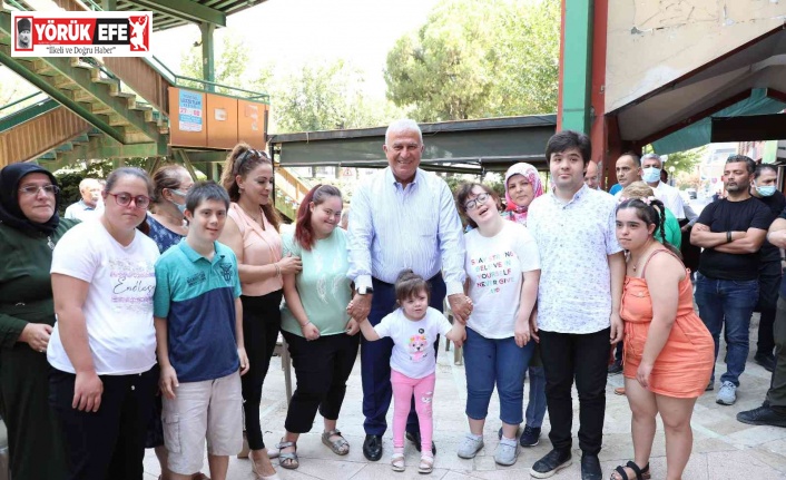 Başkan Atay aşure hayrına katıldı