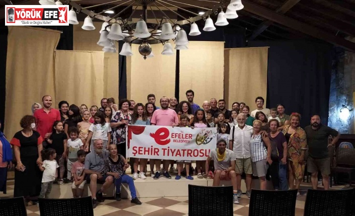 Efeler Belediyesi Şehir Tiyatrosu, Eceabat Tiyatro Şenliği’nde yer aldı