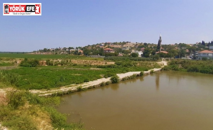 İnatçı filminin çekildiği tarihi taş köprüde çöp adacıkları yeşerdi