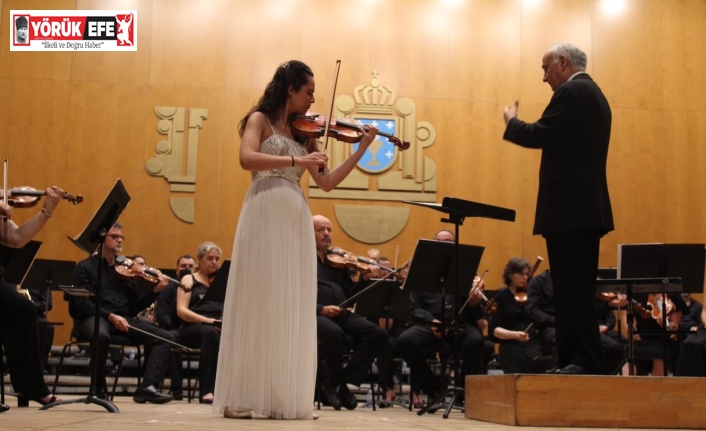 Kemanın Dünyada Parlayan Yıldızı Kuşadası’nda konser verdi