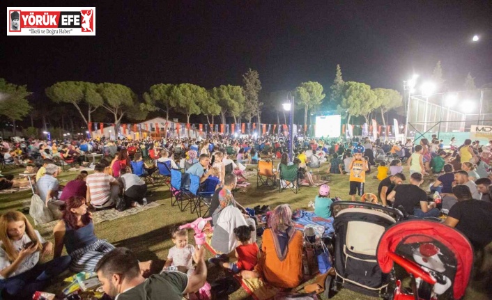 ‘Kral Şakir’ Aydın Tekstil Park’ta çocuklarla buluştu