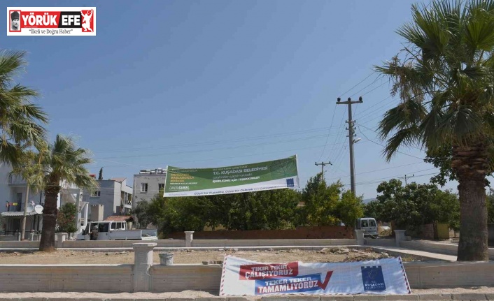 Kuşadası’nda yeşil alan çalışmaları sürüyor