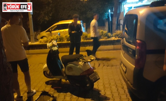 Otomobilinin önüne kattığı motosikleti 450 metre sürükledi