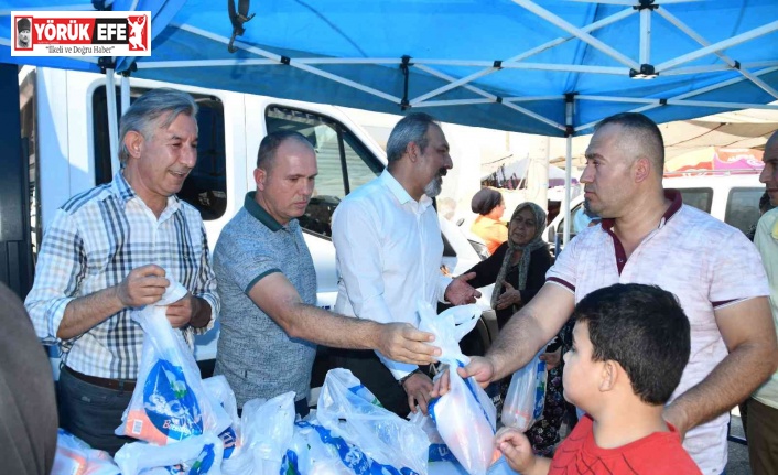 Söke Belediyesi, ürettiği unu vatandaşlara dağıtıyor