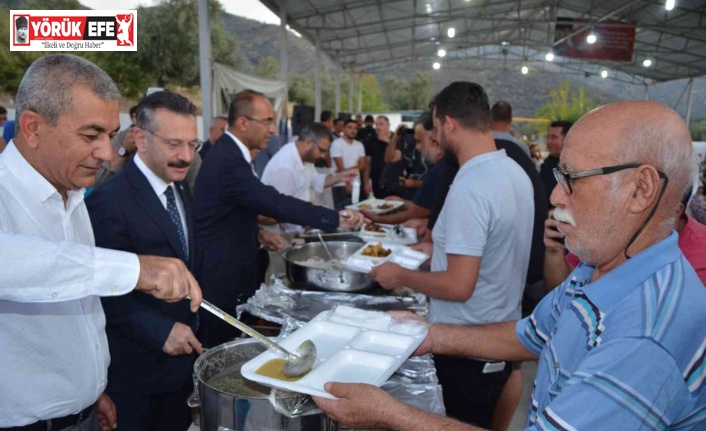 Vali Aksoy ve Başkan Kaplan Muharrem ayı iftarında vatandaşlarla buluştu