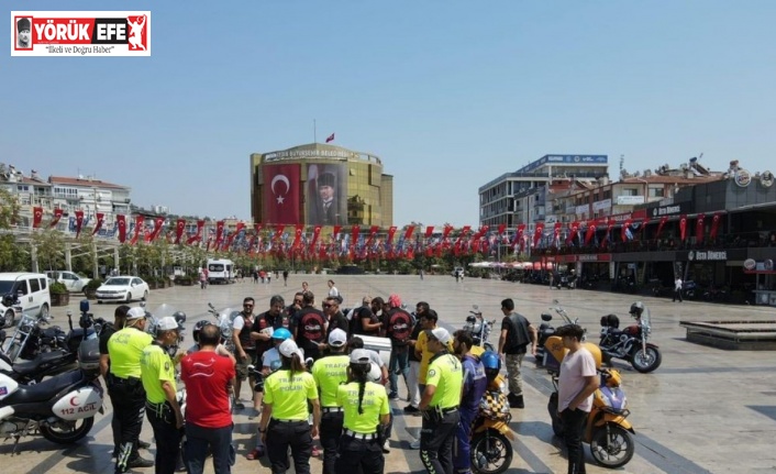 Aydın’da moto kuryelere trafik eğitimi verildi