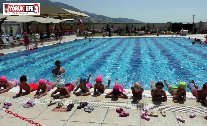 Buharkent Yüzme Havuzu, son 3 yılda 15 bin kişiyi ağırladı