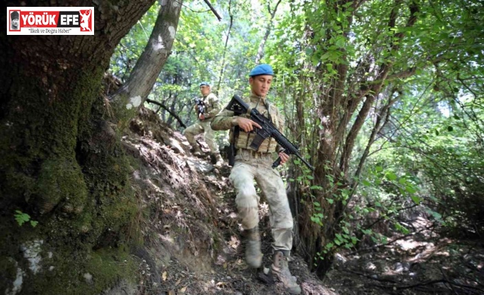 Kuşadası’nda üç düzensiz göçmen yakalandı