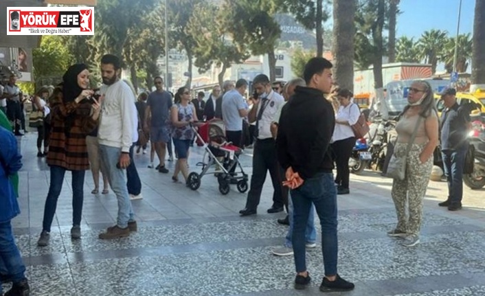 Kuşadası beşik gibi sallanıyor