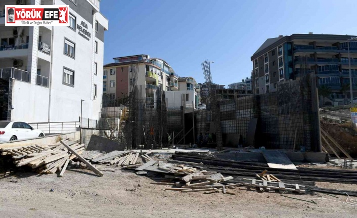 Kuşadası’nda hırsızlar inşaatlara dadandı