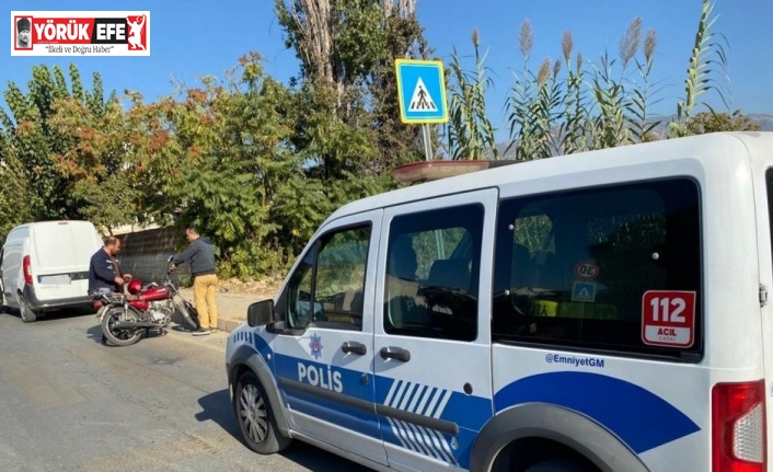 Motosiklet yayaya çarptı: 2 yaralı