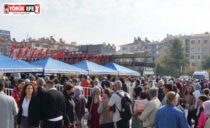 Aydın Büyükşehir Belediyesi, 100 bin sebze fidesi dağıttı
