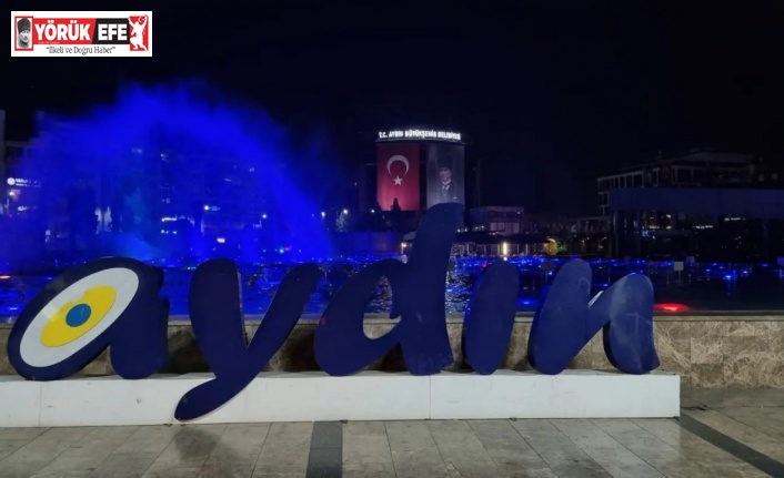 Aydın kent meydanında ’mavi’ ışıkla diyabete dikkat çekildi