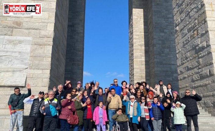 Aydınlı engelli bireyle Çanakkale Şehitliği’ni ziyaret etti
