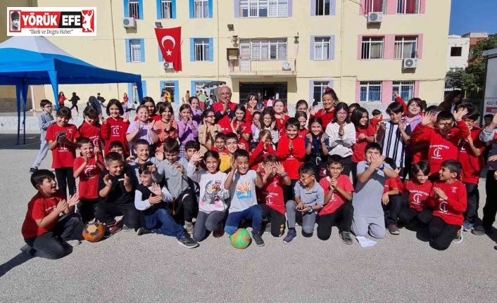 Nazilli’de okullar Kızılay renklerine büründü