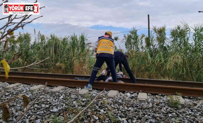 Trenin çarptığı şahıs hayatını kaybetti