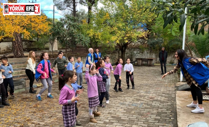 Aydın Gençlik Merkezi, çocuk ve gençlere yönelik faaliyetlerini sürdürüyor