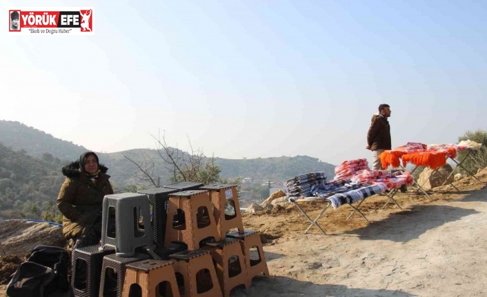 Deve güreşleri kiminin eğlencesi, kiminin ekmek kapısı oldu