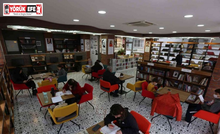 Efeler’den kitap bağışı çağrısı