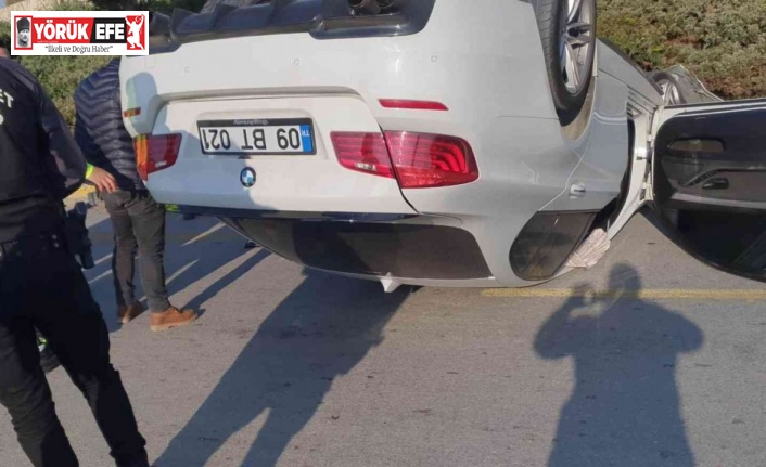 Kuşadası’nda otomobil takla attı: 1 yaralı