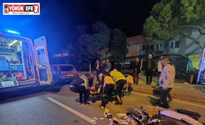 Park halindeki otomobile arkadan çarpan motosikletin kasksız sürücüsü yaralandı