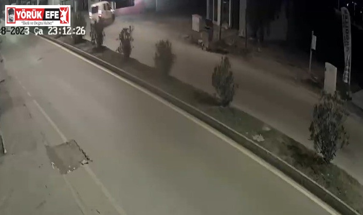 Aydın’da iş yerine dalan araç kazasının güvenlik kamera görüntüleri ortaya çıktı