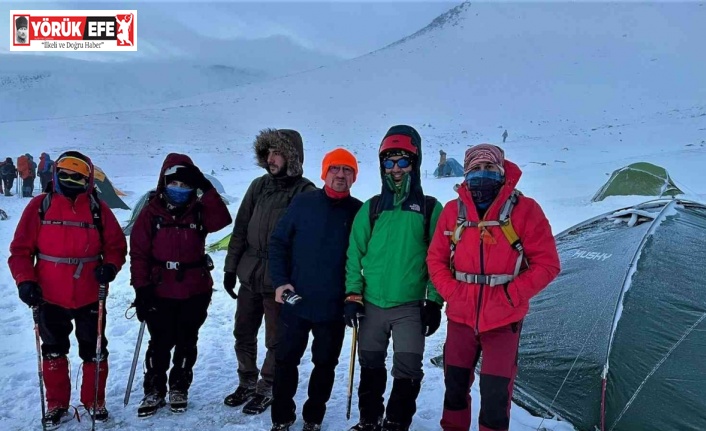 Aydınlı dağcı Sarıkamış şehitleri için tırmandı