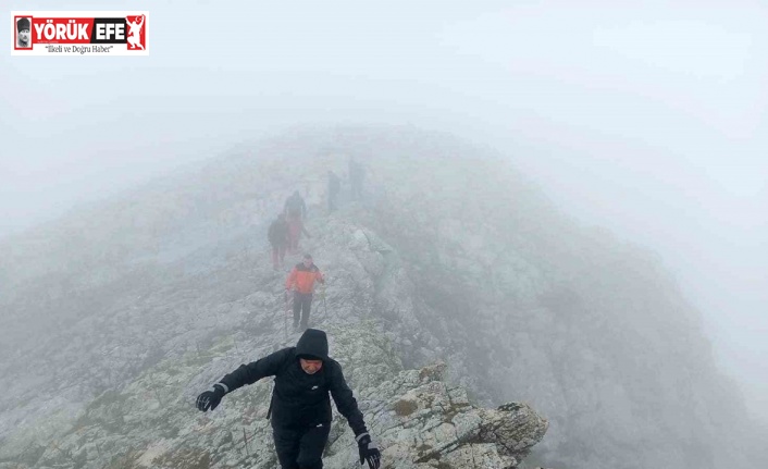 Aydınlı dağcılar, Mitolojilere konu olan Murat Dağı’na tırmandı