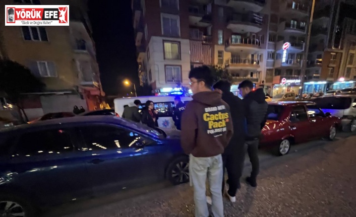 Kadın müşteriyi rahatsız eden şahsa meydan dayağı