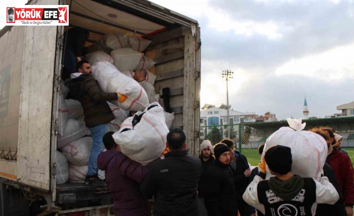 Aydın, depremzedeler için seferber oldu, yardım tırları yola çıktı