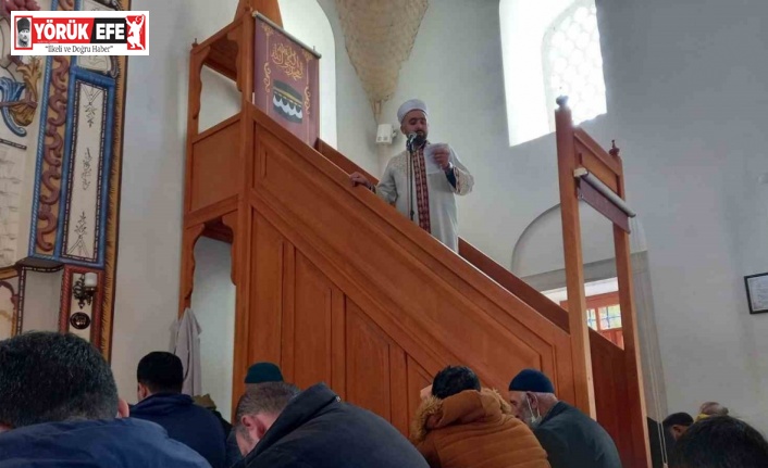 Cuma namazı sonrası gıyabi cenaze namazı kılındı