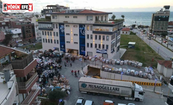 Kuşadası Depremzedeler İçin Seferber Oldu