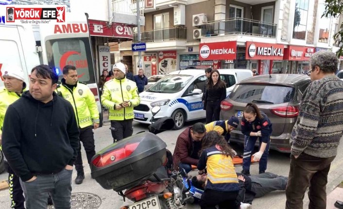 Motosiklet, otomobile arkadan çarptı: 1 yaralı