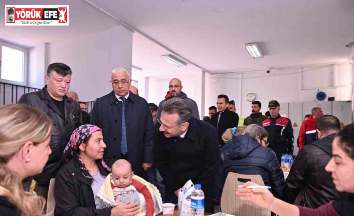 Vali Aksoy, depremzede aileler ile görüştü