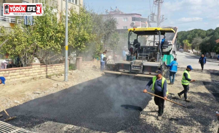 Aydın Büyükşehir Kuyucak’ta yol yapım çalışmalarını sürdürüyor