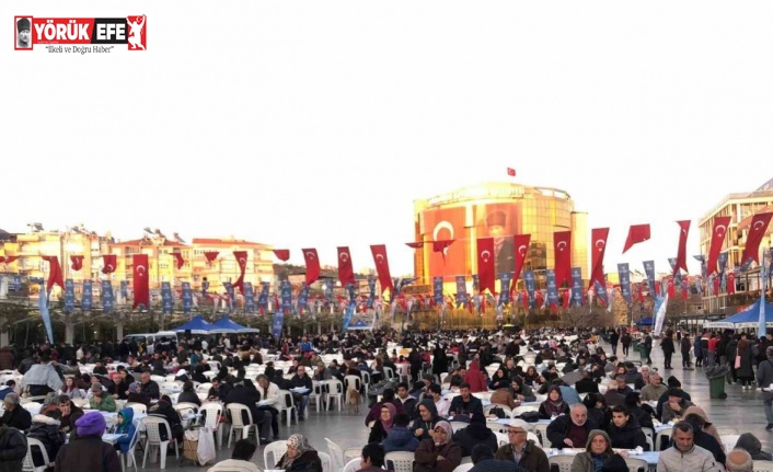 Aydın Büyükşehir, vatandaşları iftar sofralarında buluşturuyor