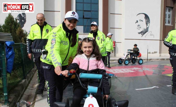 Aydın’da 580 öğrenci “trafik dedektifi” oldu