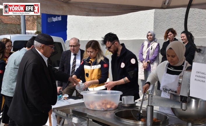 Aydın’daki kazada hayatını kaybeden sağlık personeli için lokma hayrı yapıldı