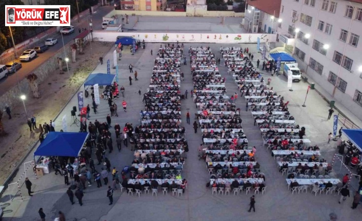 Başkan Çerçioğlu’na Nazilli’de vatandaşlardan yoğun ilgi