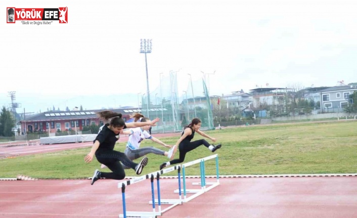 Geleceğin atletleri, başarıya koştu