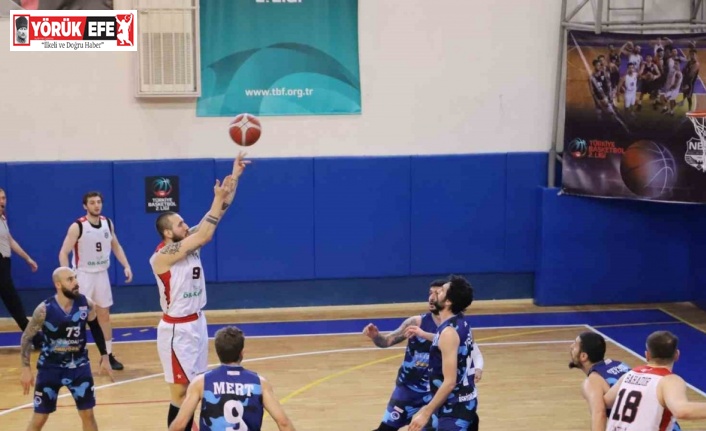 Nazilli Belediyespor Basketbol Takımı parkeden mağlup ayrıldı