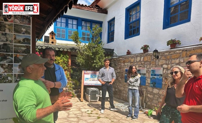 Avrupalı öğrenciler, Kuşadası’nda iklim değişikliğine dikkat çekti