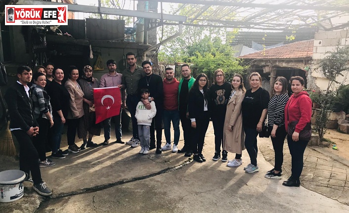 CHP Çine Gençlik ve Kadın Kolları Şehitler Haftasında Şehit Ailelerini Yalnız Bırakmadı