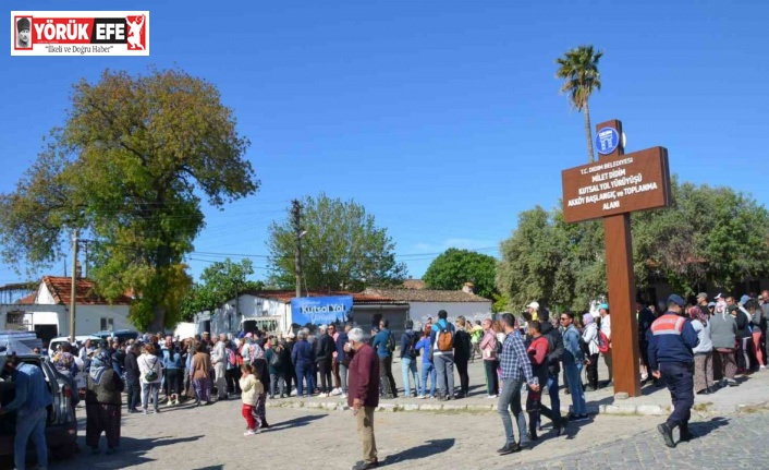 Didim Vegfest’te geleneksel kutsal yol yürüyüşü gerçekleştirildi