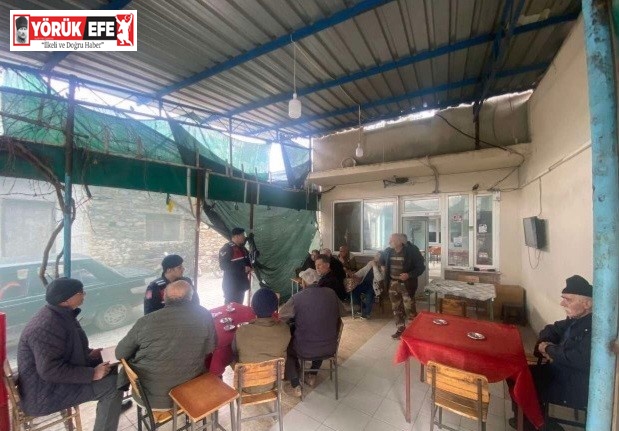 Jandarma vatandaşları dolandırıcılara karşı bilgilendirdi