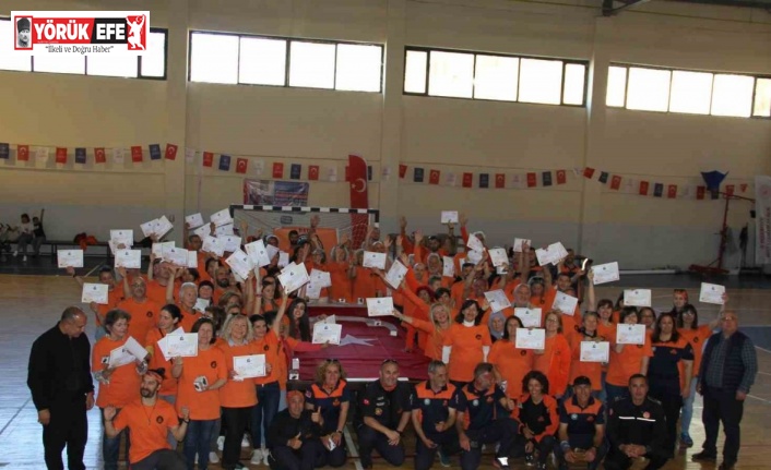 Mahalli Afet Gönüllüleri törenle sertifikalarını aldı